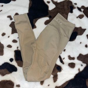 Alphalete | Aero Legging | Contour | Compression | Women’s Size Small | Tan/Nude
